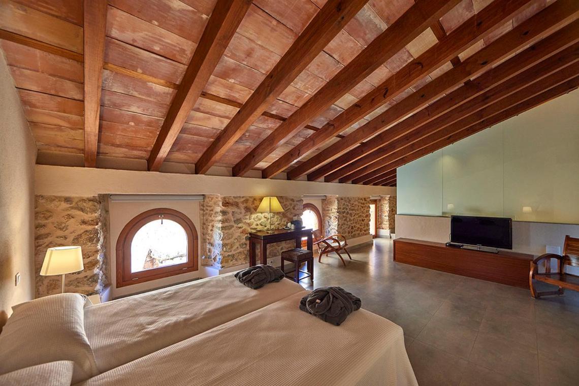 Ca' N Beia Suites - Adults Only Alaro Bagian luar foto