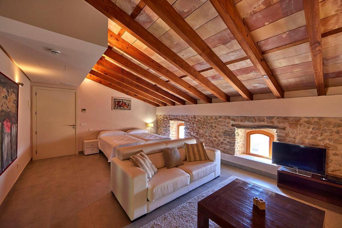 Ca' N Beia Suites - Adults Only Alaro Bagian luar foto