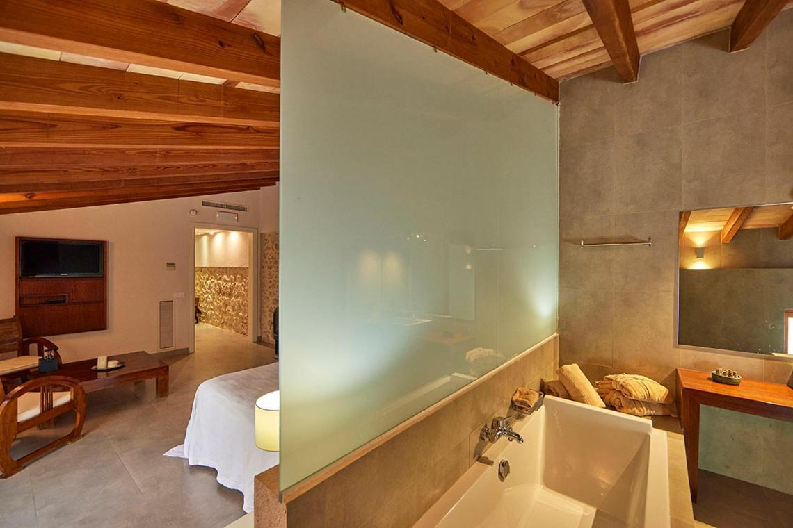 Ca' N Beia Suites - Adults Only Alaro Bagian luar foto